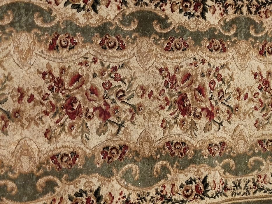 Nowy chodnik wełniany