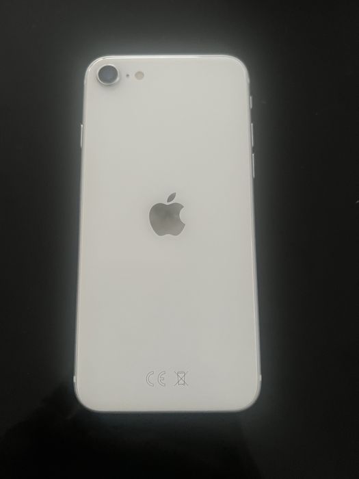 iPhone SE z 2020 bialy 128gb uzywany