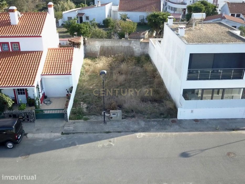 Lote para habitação localizado em Monte da Vinha