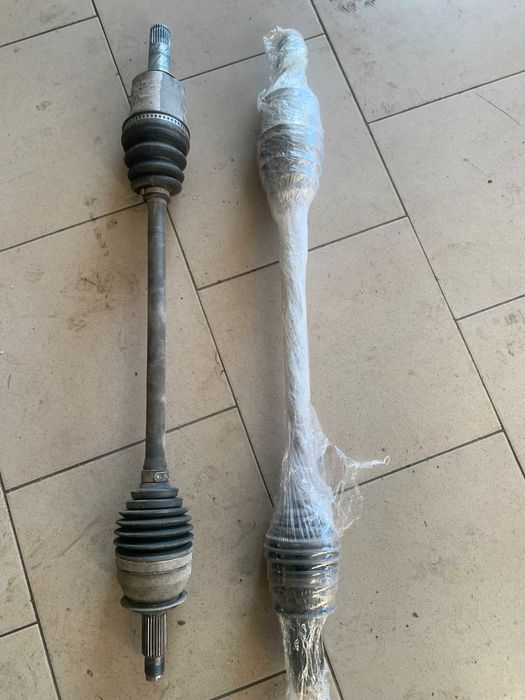 Продам Півосі Субару Форестер