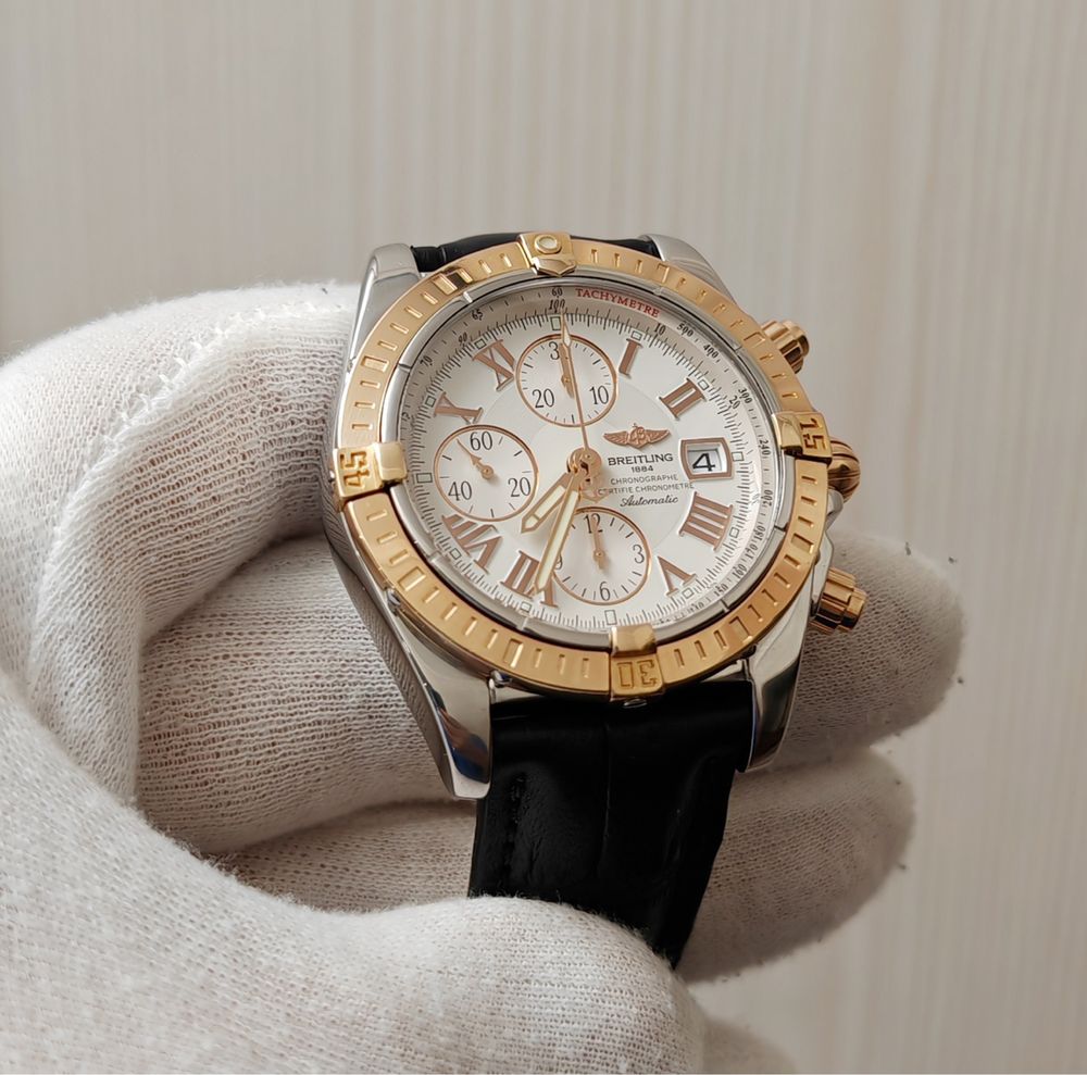 Breitling Chronomat Evolution 44mm Rose gold C13356