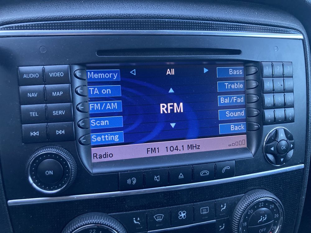 Radio Mercedes Classe R
