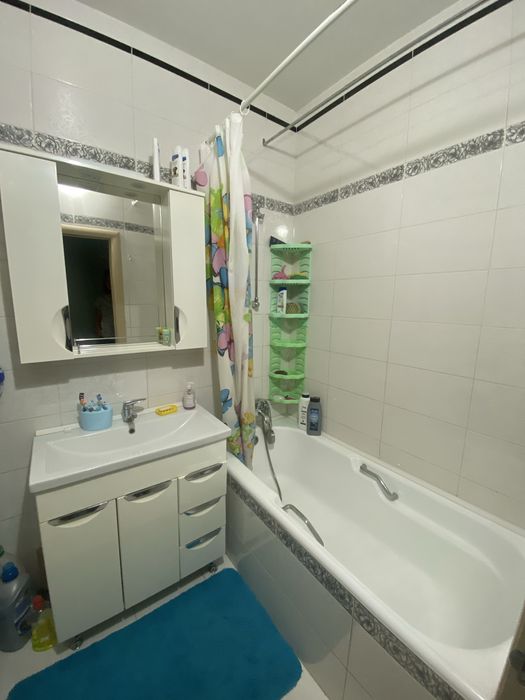 Продається 3х-кімнатна "сталінка".