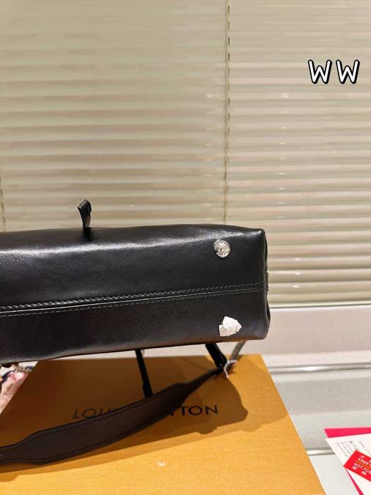 Torebka Louis Vuitton damska torba, skóra 2371