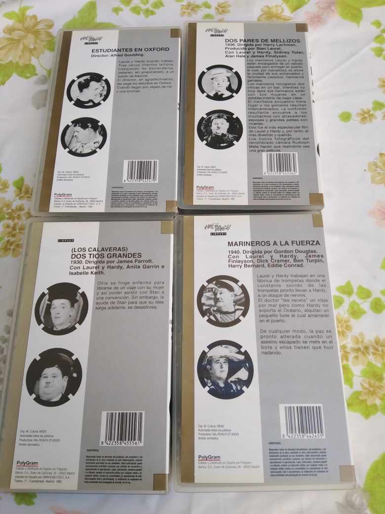 4 Cassetes de Vídeo VHS dos Cómicos laurel y Hardy(Bucha e Estica)