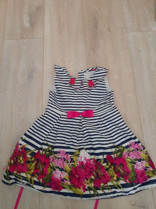 Sukienka dziewczęca