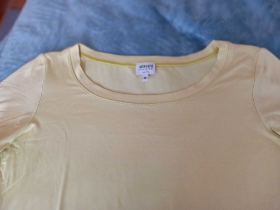 Tshirts Armani amarelo limão e taupe