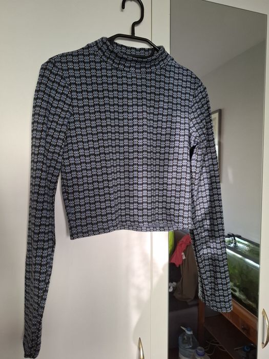 Półgolf z długim rękawem
Długość 44cm 
Szerokość od pachy do pachy 42c