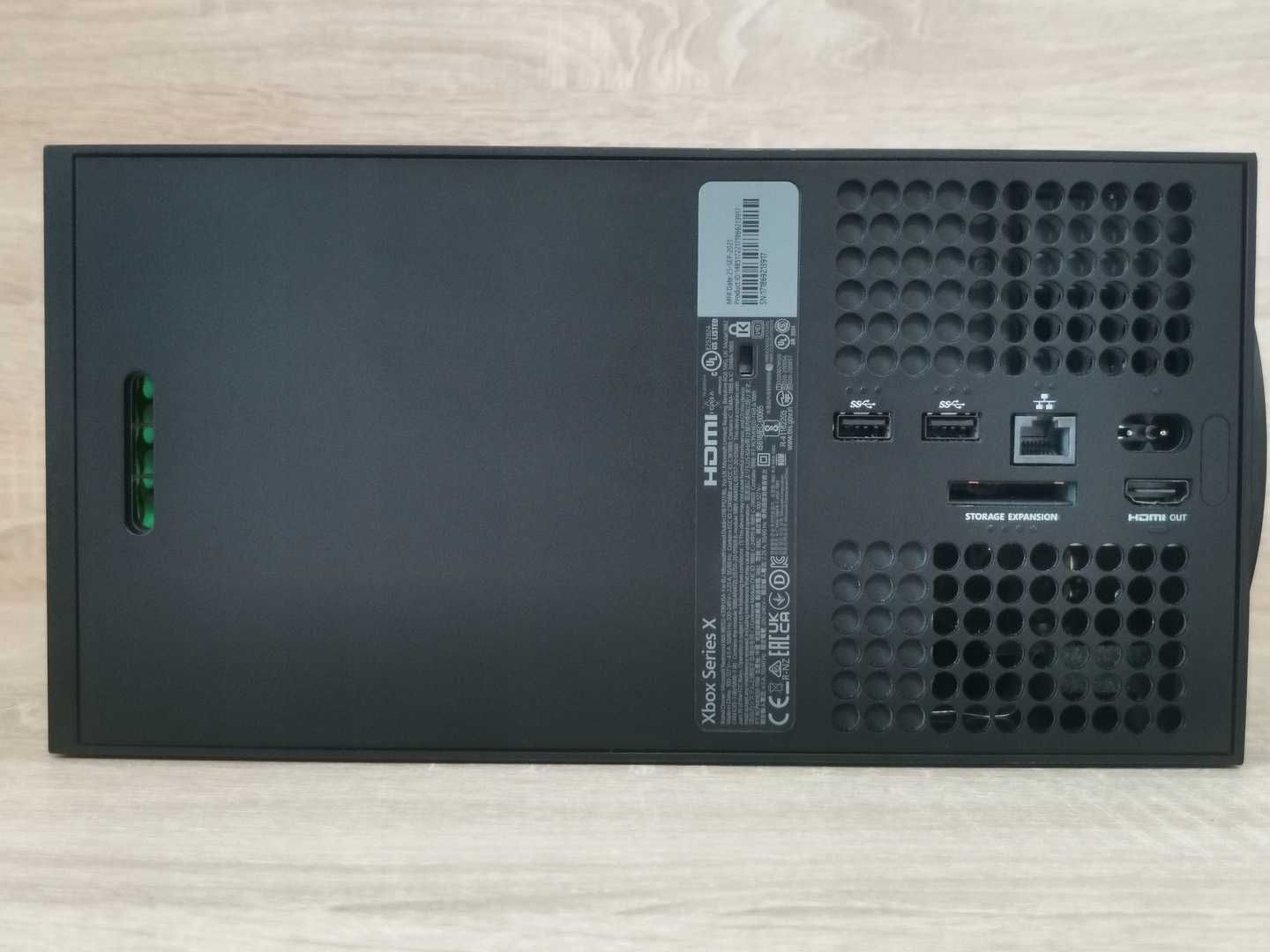 Konsola Xbox Series X 1TB + pad czarna Półroczna Zadbana