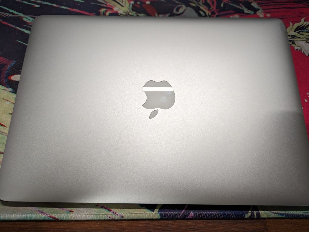 MacBook Air 2015 в гарному стані