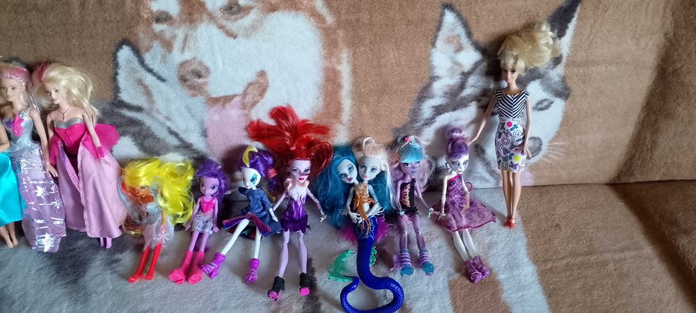 Barbie i monster hige