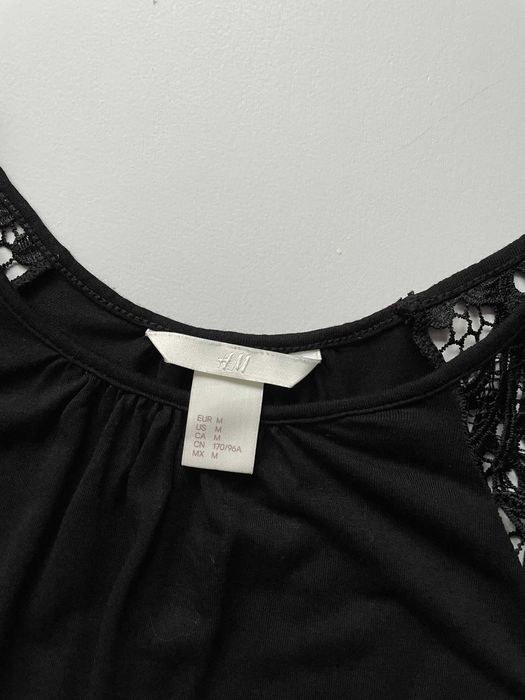 H&M bluzka basic czarna na krótki rękaw koronkowa top czarny