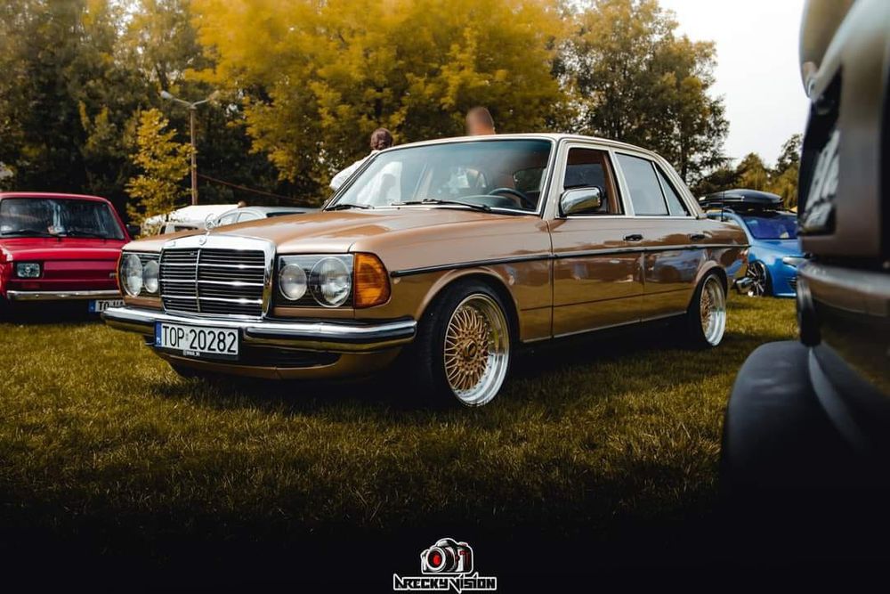 Auto do ślubu/teledysku - Mercedes W123 (Beczka)