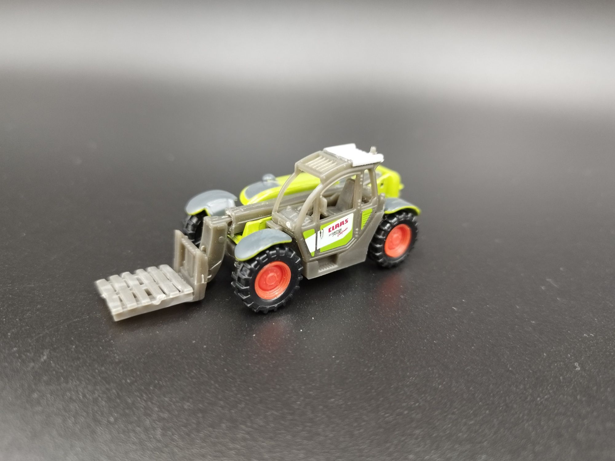 1:58 Norev Mini-jet Claas Scorpion  7040 model model nowy,