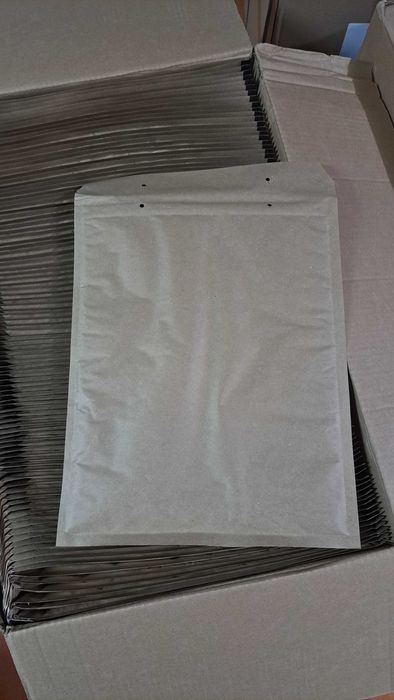 6 x 100 Envelopes almofadados  27cm x 36cm