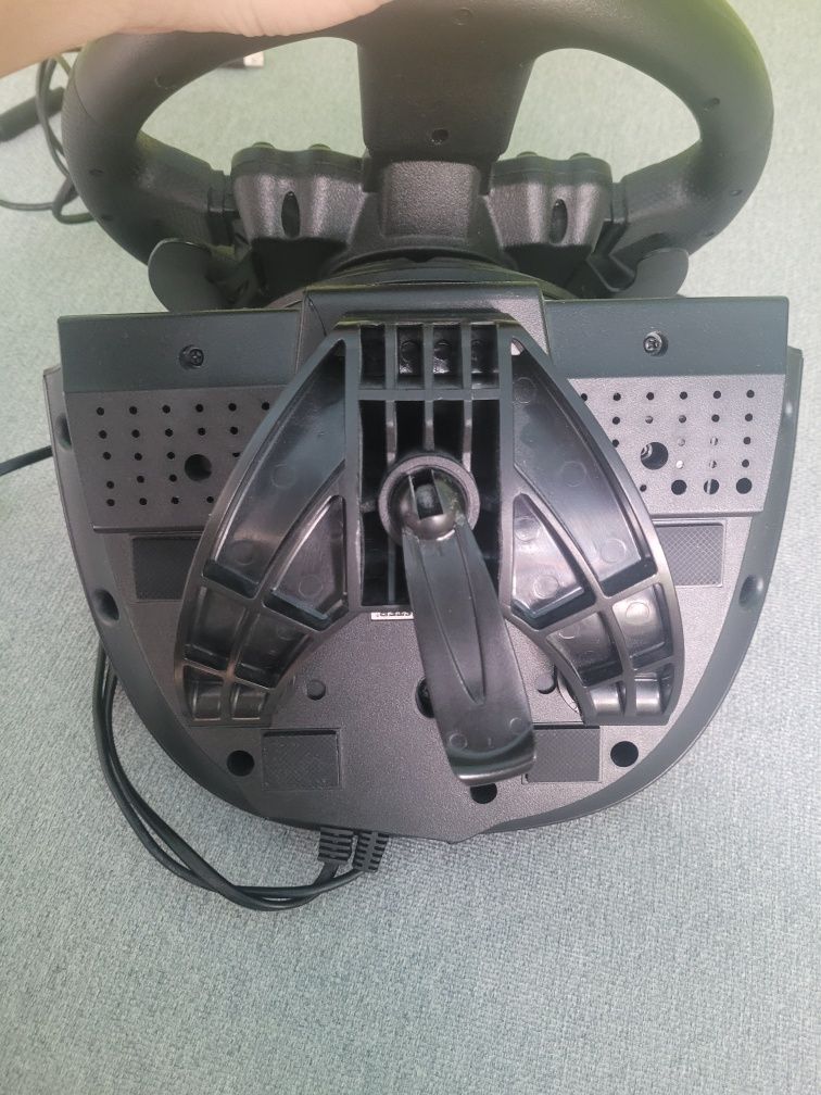 Thrustmaster TMX Pro(pedały t3pa)+ shifter th8a
