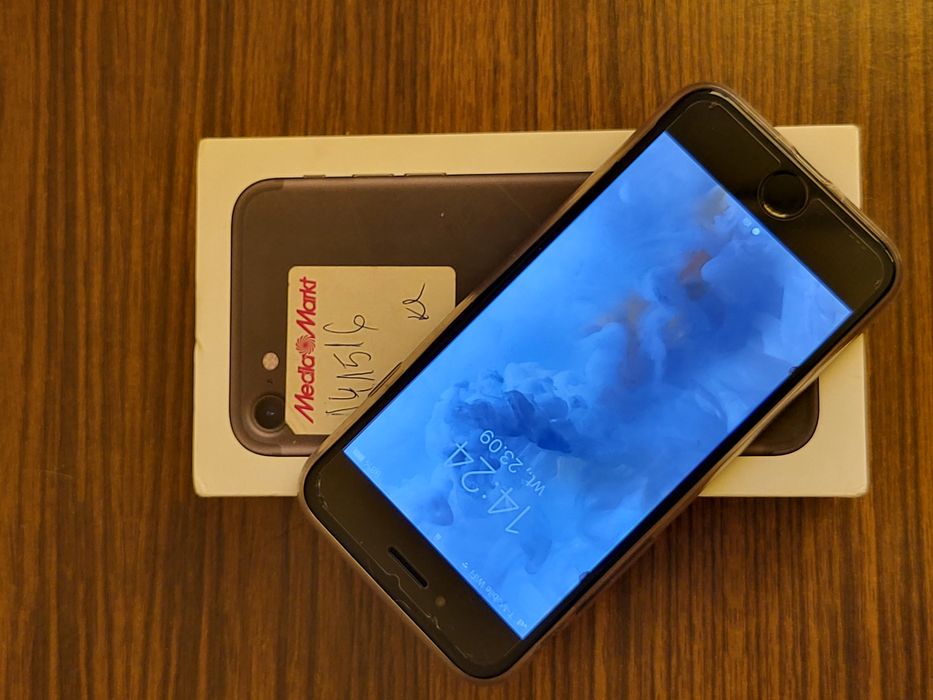 iPhone 7 + Pudełko z Akcesoriami Apple