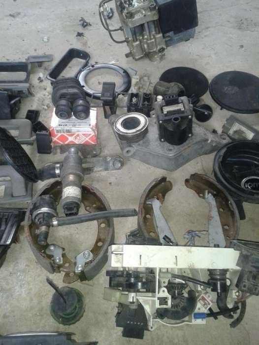 czesci samochodowe audi 80 B3 B4 b6 bmw e38 39 wachacze
