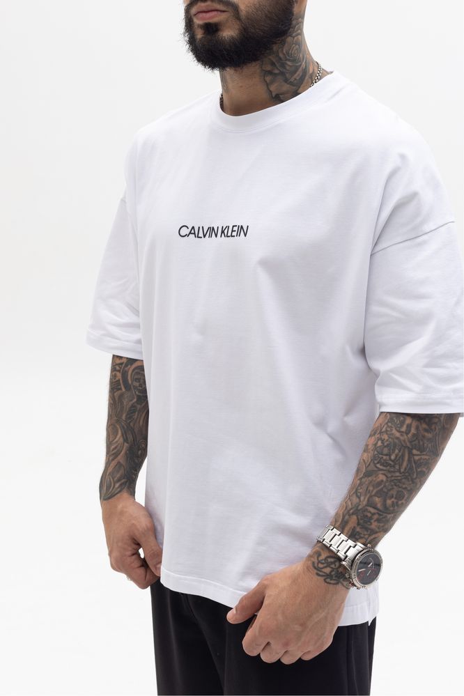 Футболка Calvin Klein Oversize