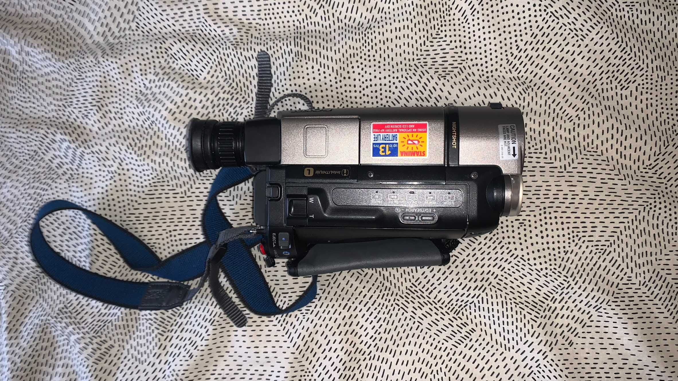 Máquina de Filmar SONY CCD-TRV36E Analógica
