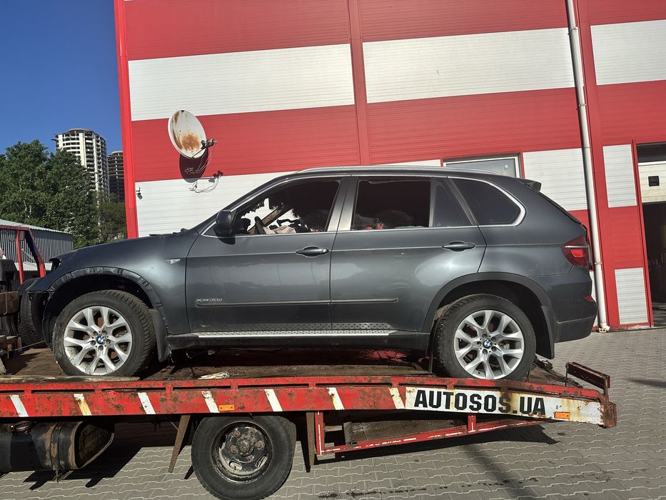BMW  X5 2011 року