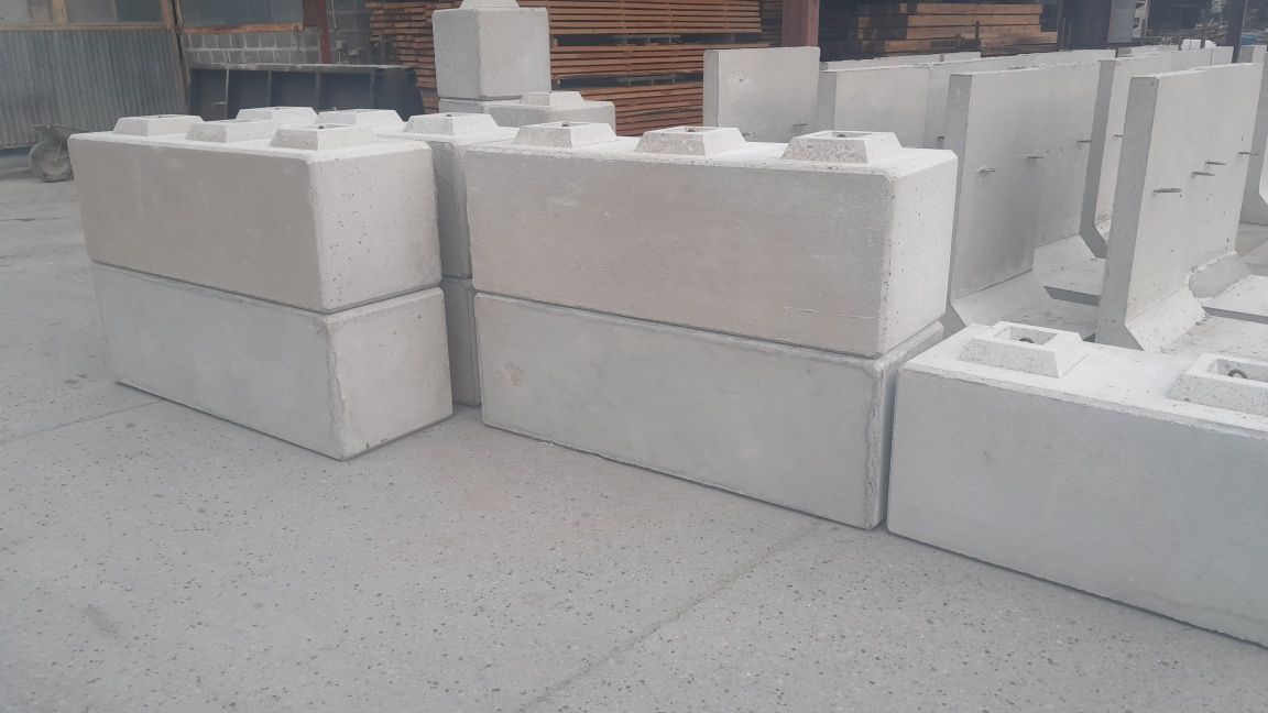 Klocki betonowe lego mury oporowe zasieki boksy magazynowe balast