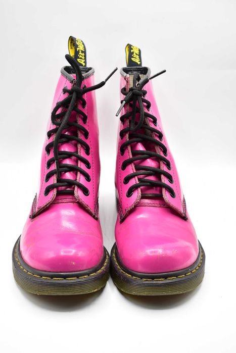 Dr. Martens ( 37 )