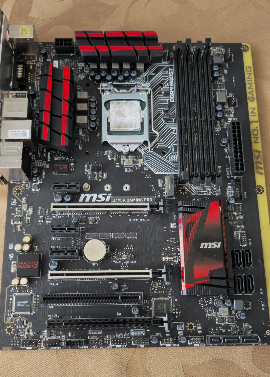 Motherboard MSI Z170A+i5 6600 +DDR 4 16gb.
MSI z170a gaming pro
+
Proc