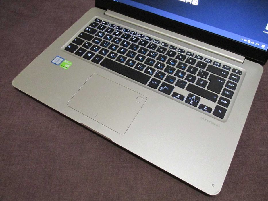 ІГРОВИЙ Ультрабук Asus/ i7 4 ядр-3.7GHz+Geforcе 4Gb+16Gb DDR4