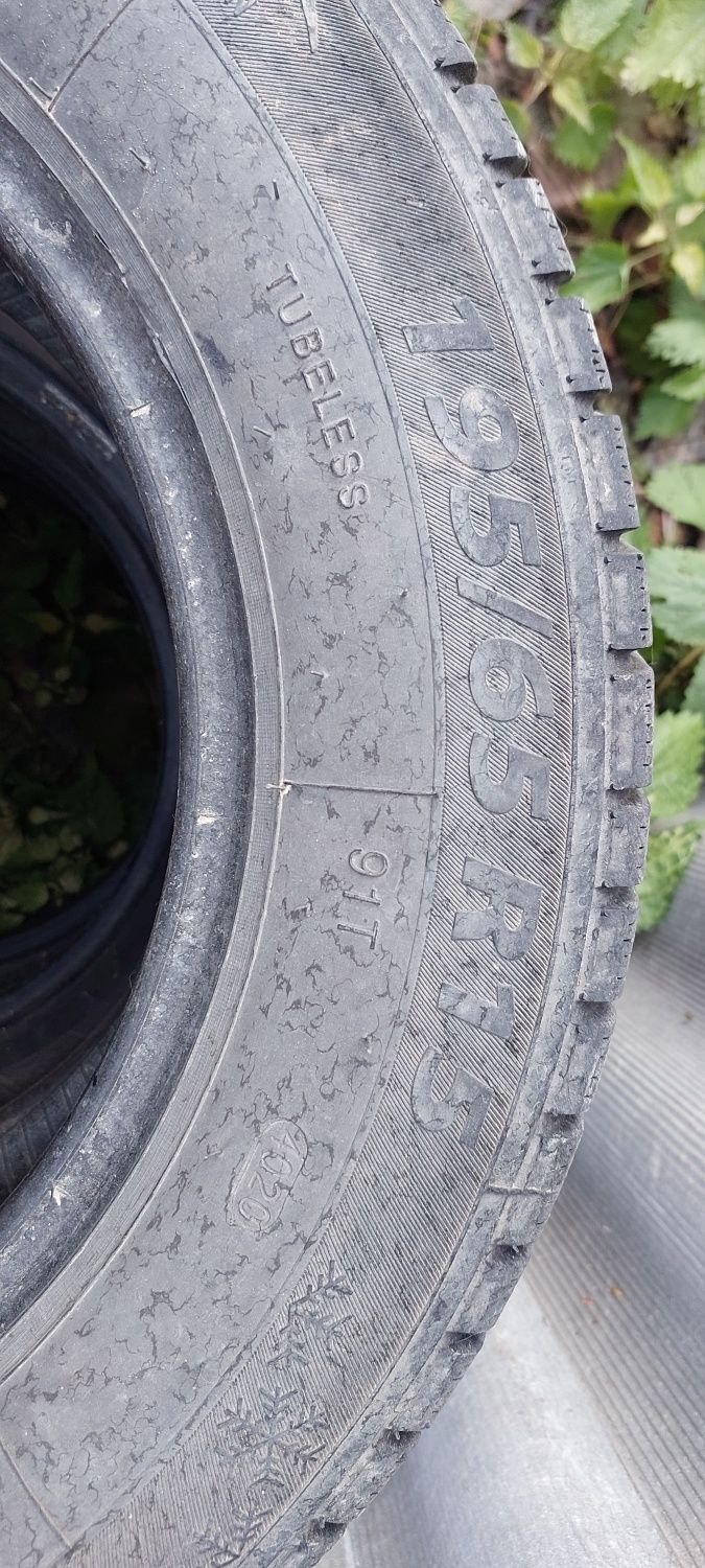 Продам зимові шини Targum 195/65 r15