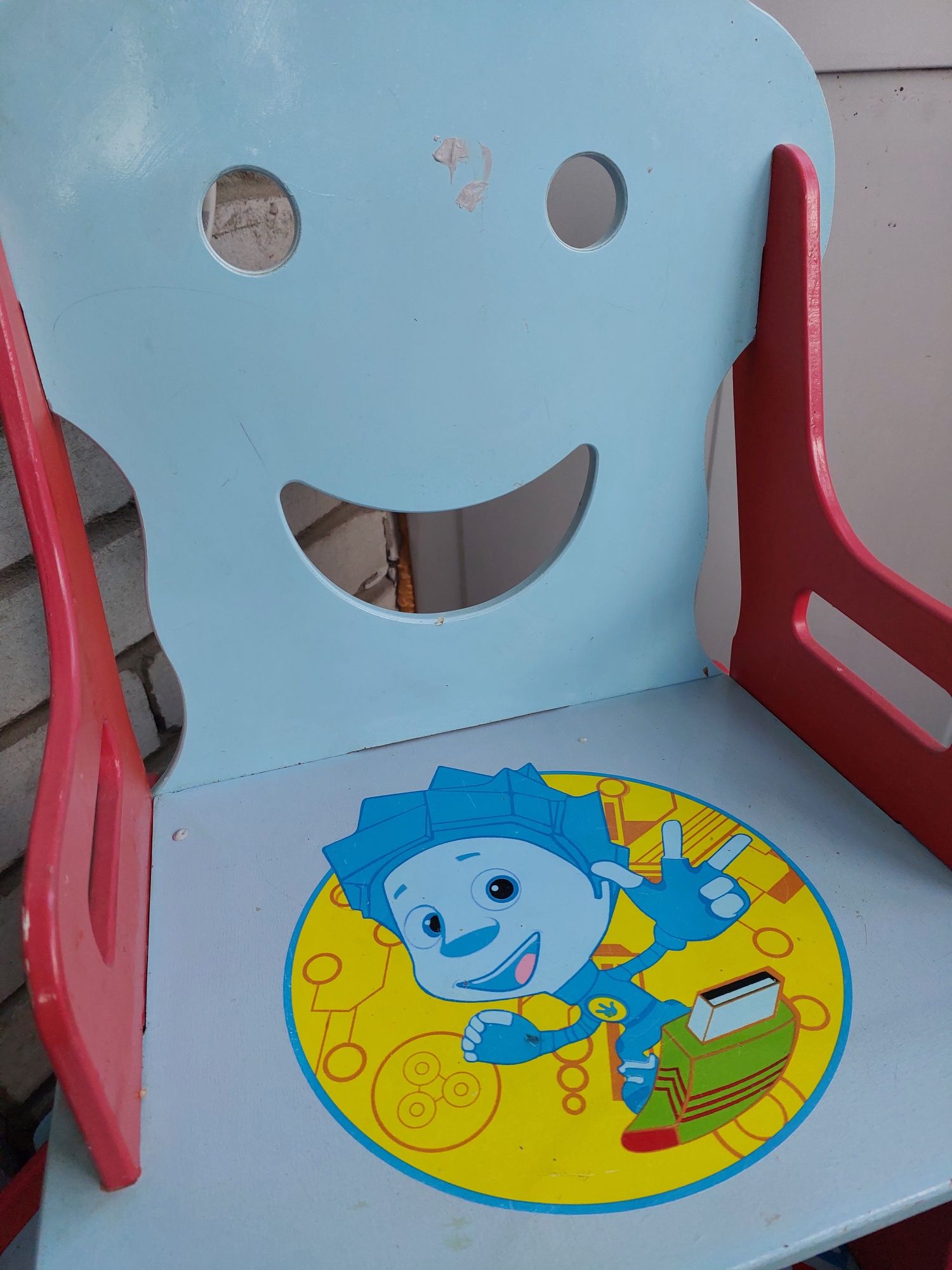 Набір дитячий столик і стільчик