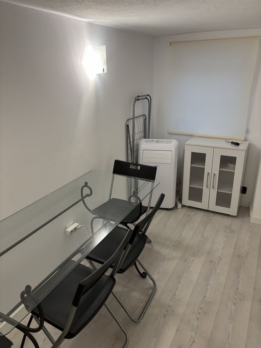 Arrenda-se T2 renovado