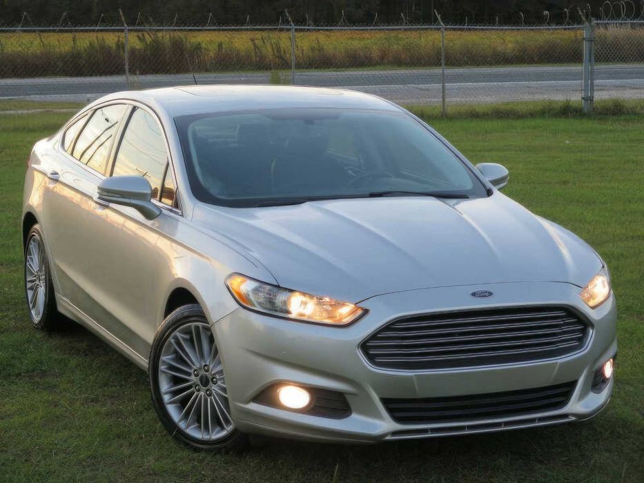 Ford Fusion SE      2016