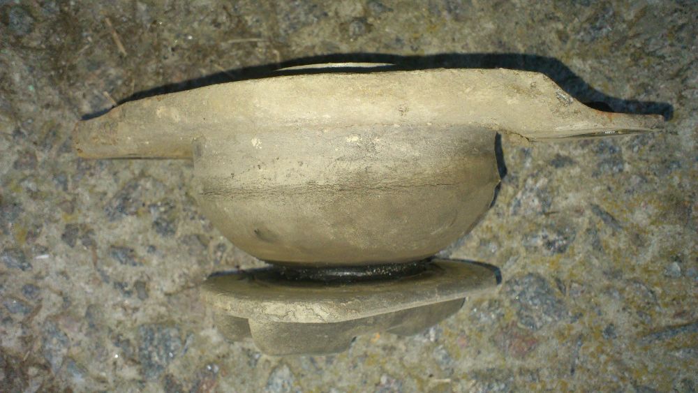 Центральная подушка двигателя Lancia Dedra Fiat Tipo Tempra