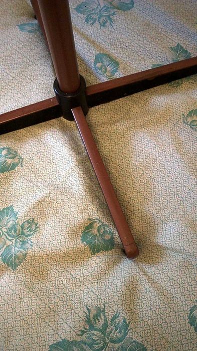 подставка под телевизор