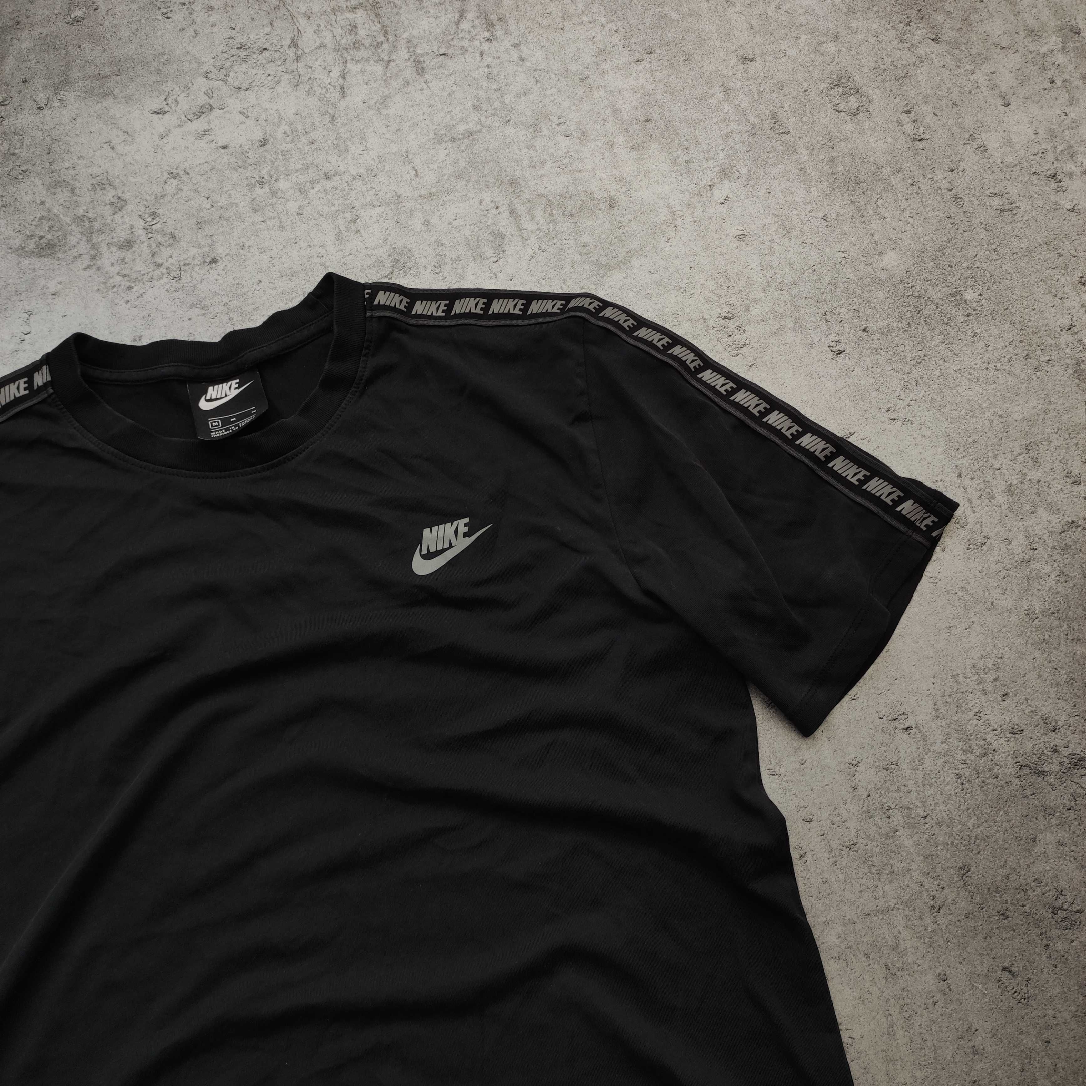MĘSKA Koszulka Grafitowa Male Logo Lampas Nike Casual Logo PREMIUM