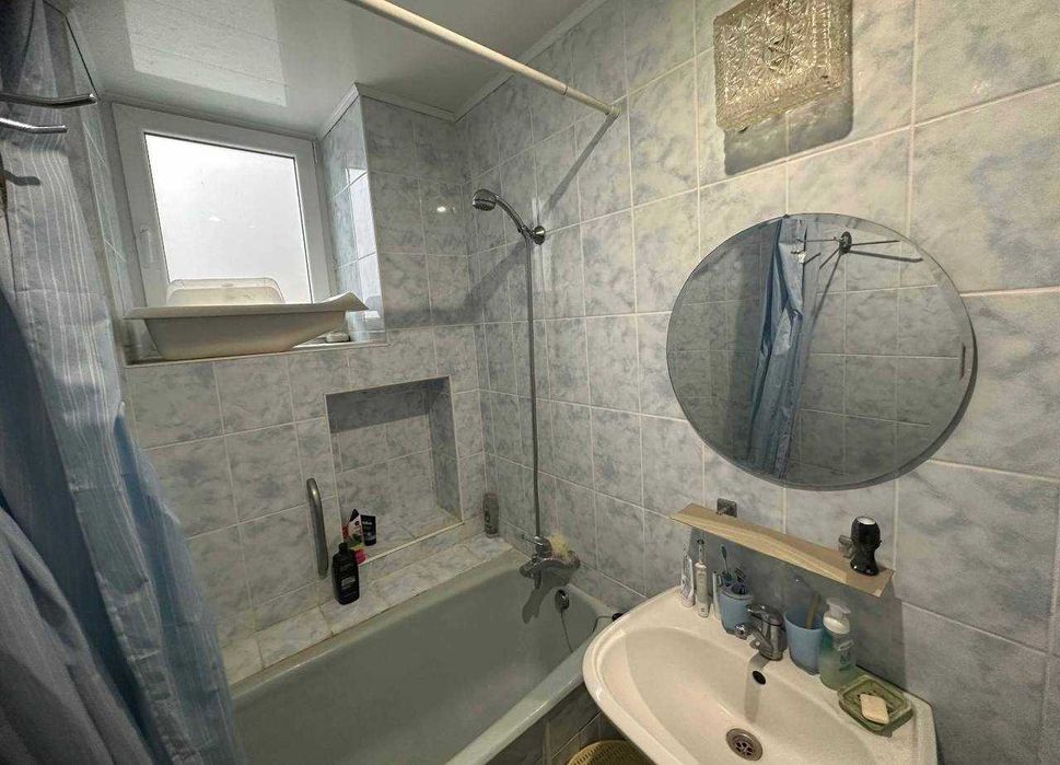 Продам 3к.квартиру Чернышевская,Сумская.метро Университет