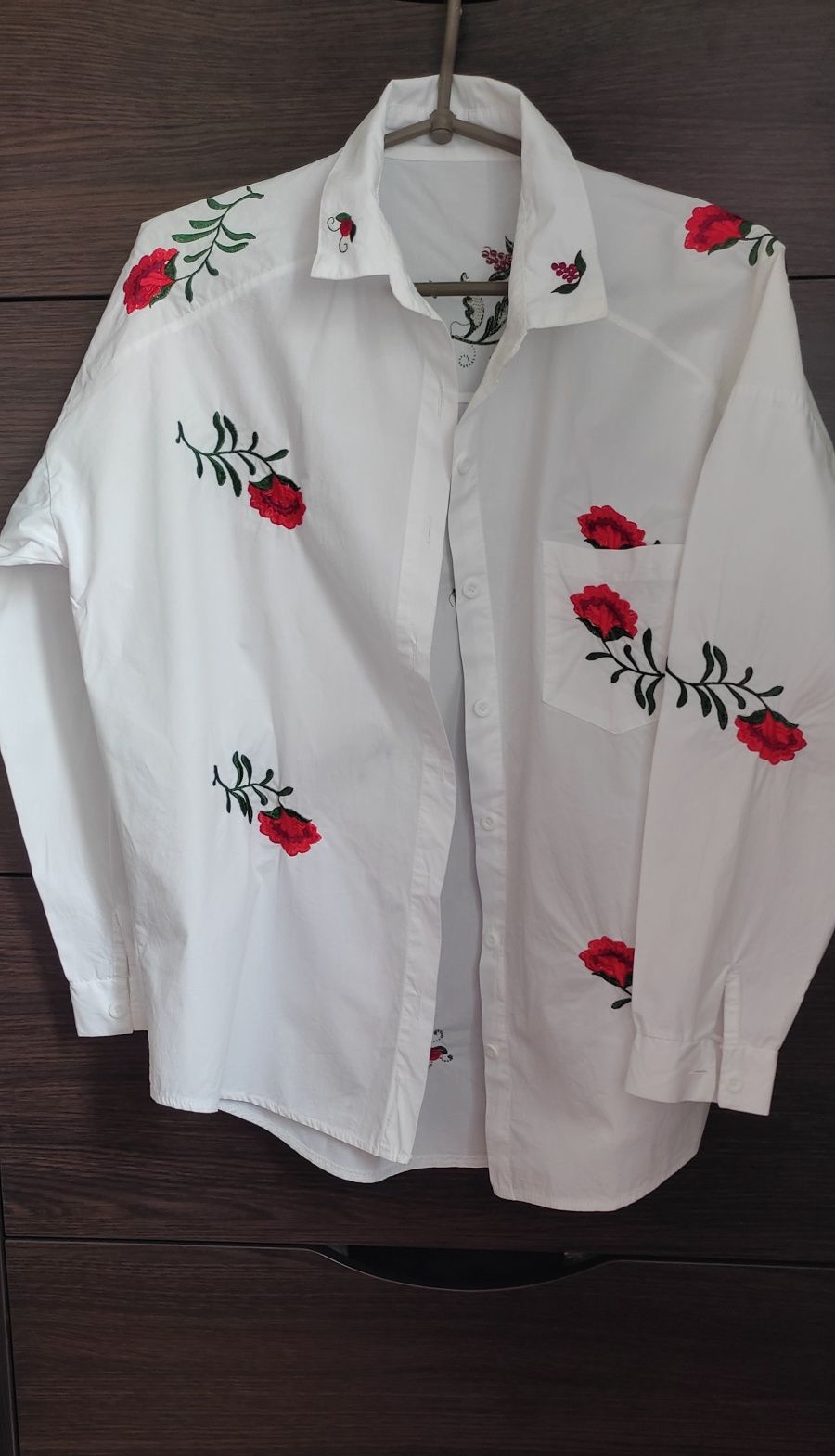 Блуза с вышивкой роза XL