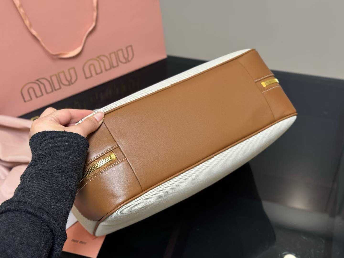 Torebka Miu Miu torba, skóra 630-52