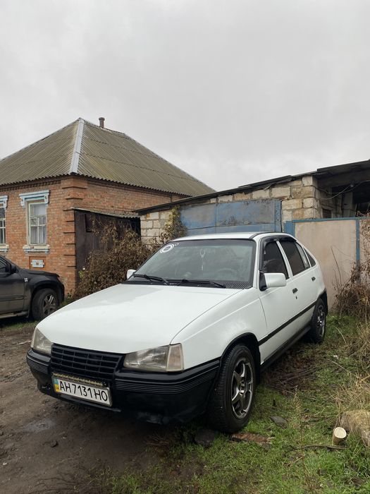 Продам опель кадет в хорошем состоянии
