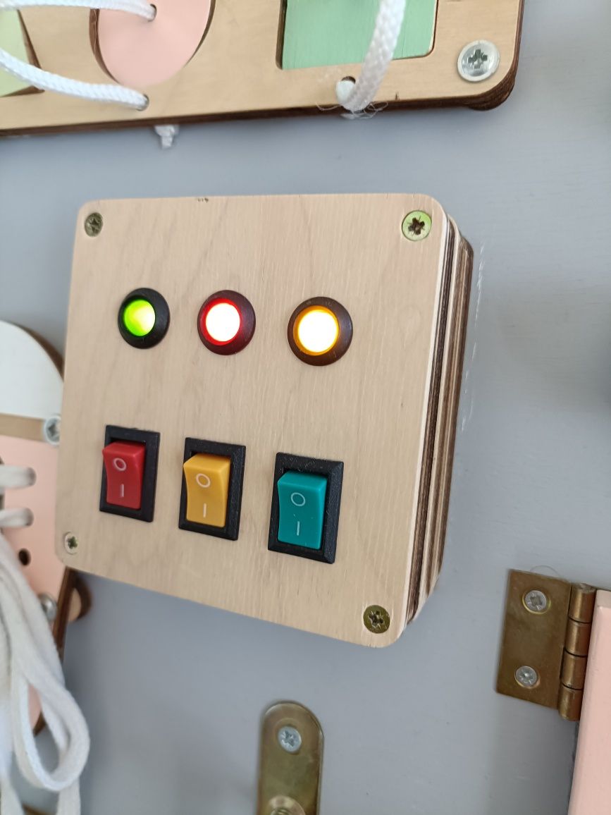 Dwustronna Stojąca Tablica Manipulacyjna Woobiboard Premium Podwójna