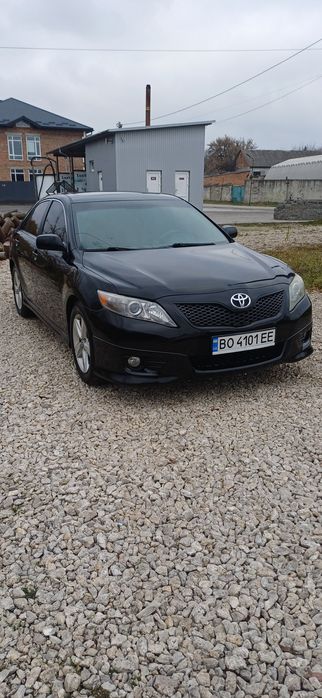 продаж Toyota Camry