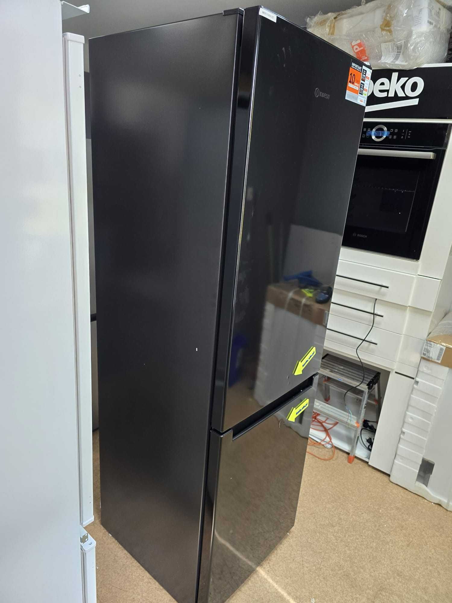 OUTLET nowa Indesit lodówka LI8S2EK1 gwar 2 lata U2