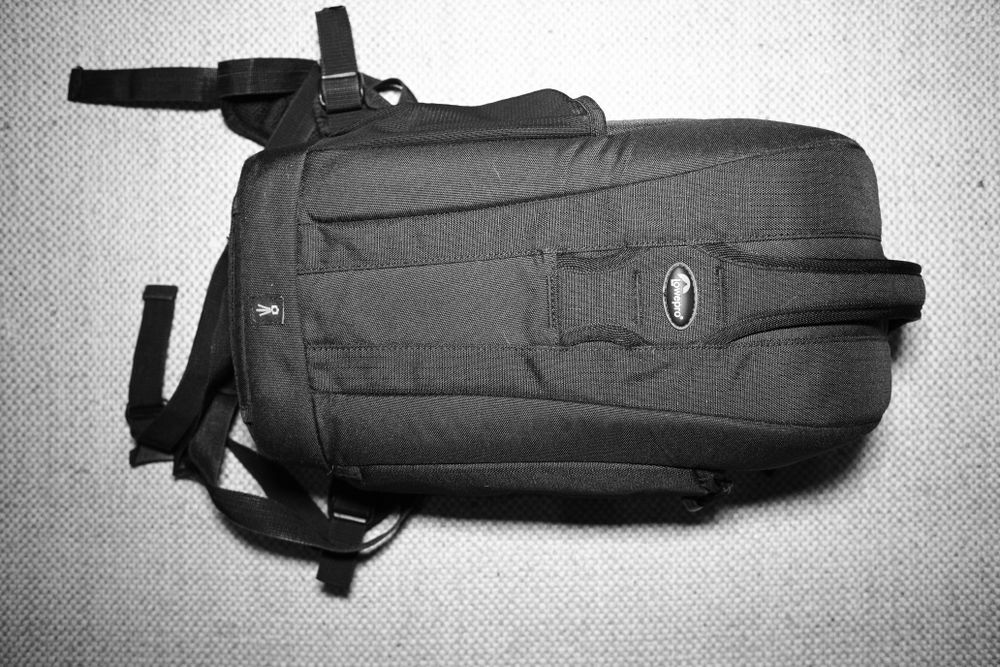 Lowepro Flipside 200