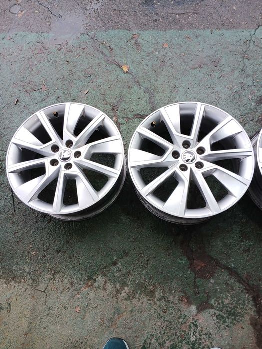 Продам  ДИСКИ   SKODA KAMIQ, Skala, Fabia  6.5X17 5X100 ET40