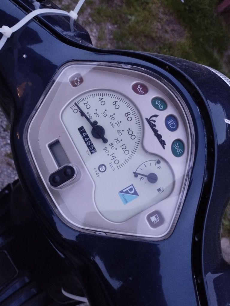 Piaggio Vespa 125
