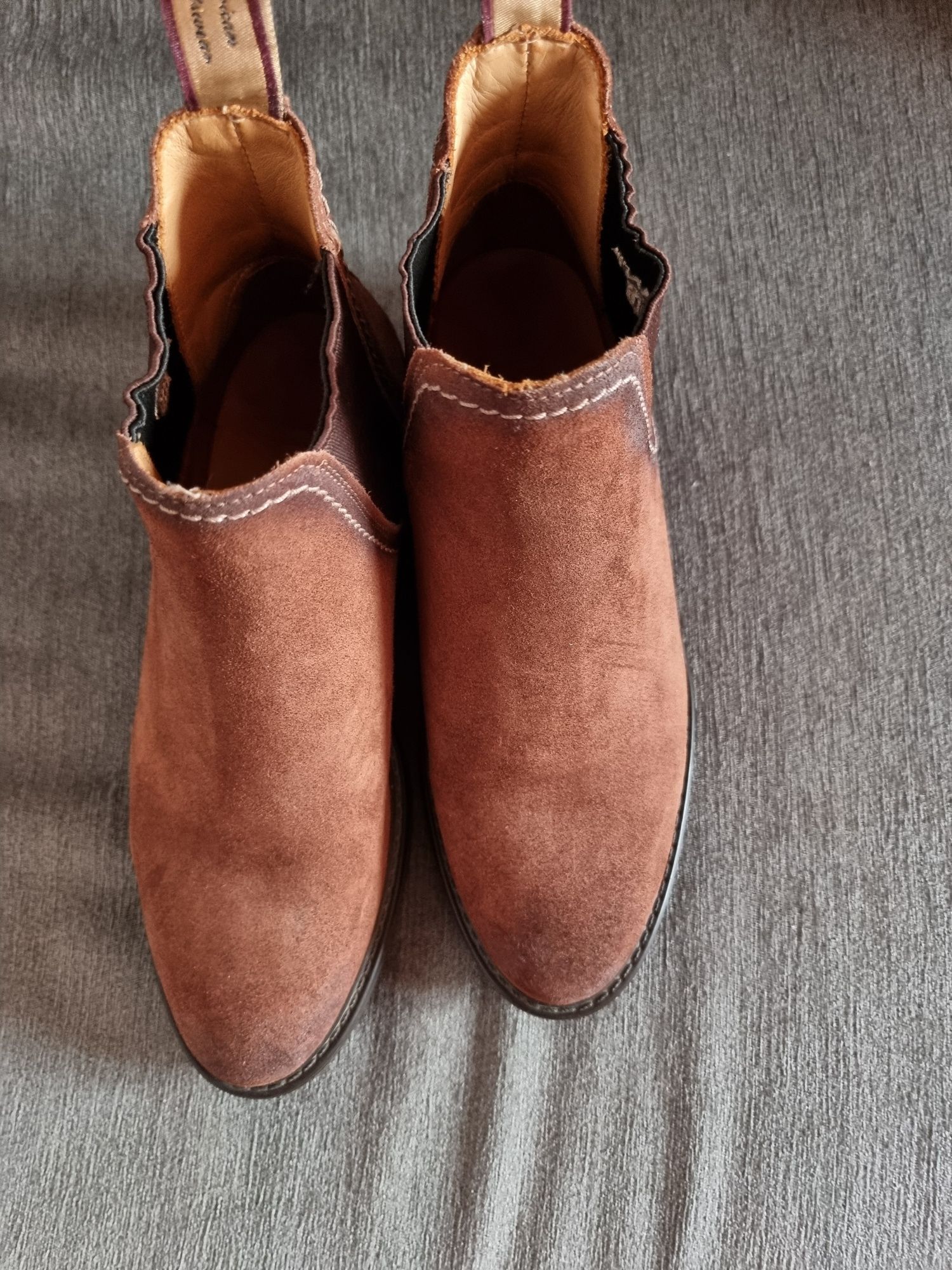 Botas castanhas da GANT 37