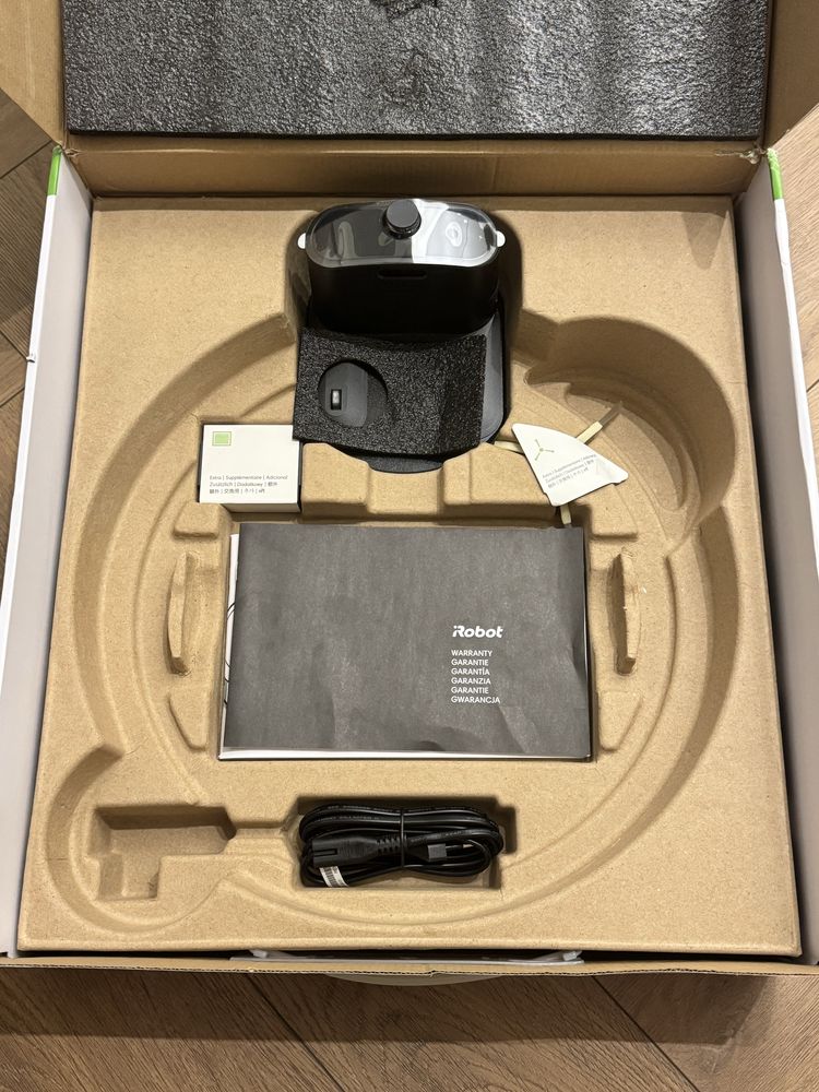 Robot odkurzający iROBOT Roomba i7 (i7158) na gwarancji
