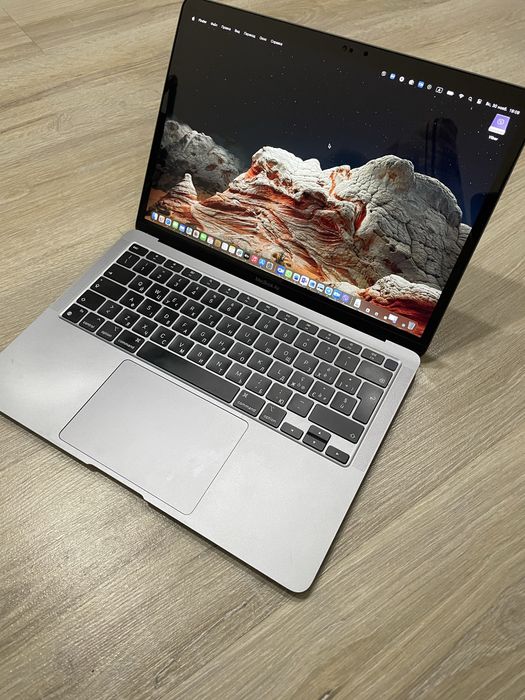 MacBook Air 13 M1 8/256