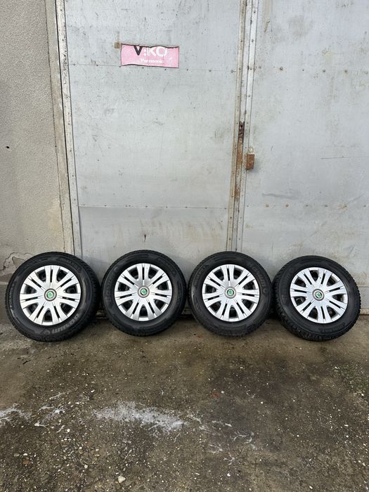 Нові шини на дисках r15